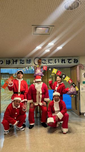 サンタたち.jpeg